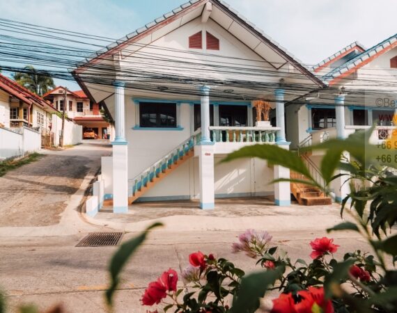 house for rent in Karon close to beach